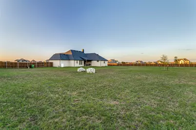 101 Grey Wolf Court, Godley, TX 76044 - Photo 35