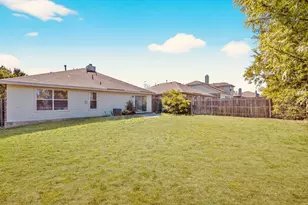 9100 Warren Dr, McKinney, TX 75071 - Photo 19