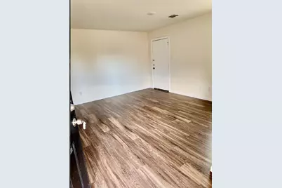 812 S 22nd Street, Temple, TX 76501 - Photo 5