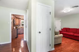 1702 Hendrix Dr, Irving, TX 75061 - Photo 11