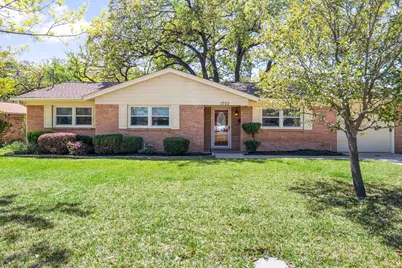 1702 Hendrix Drive, Irving, TX 75061 - Photo 1