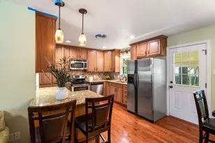 1702 Hendrix Dr, Irving, TX 75061 - Photo 5