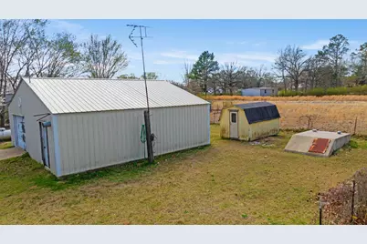 315 Cr 44100, Powderly, TX 75473 - Photo 21
