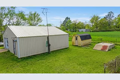 315 Cr 44100, Powderly, TX 75473 - Photo 27