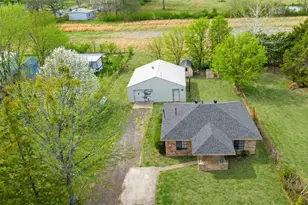 315 County Rd 44100, Powderly, TX 75473 - Photo 3