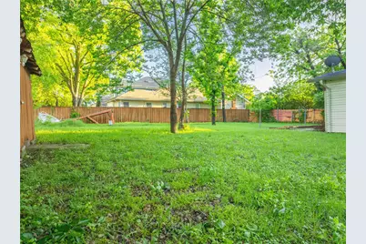 824 Elsbeth Street, Dallas, TX 75208 - Photo 5