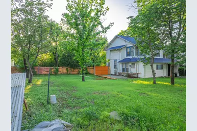 824 Elsbeth Street, Dallas, TX 75208 - Photo 9