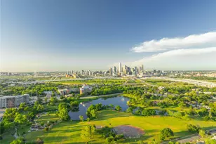 824 Elsbeth St, Dallas, TX 75208 - Photo 15