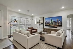 869 Peavy Rd, Dallas, TX 75218 - Photo 3