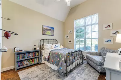 2644 Round Table Boulevard, Lewisville, TX 75056 - Photo 19