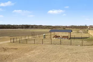 2729 Ryder Ln, Aubrey, TX 76227 - Photo 37