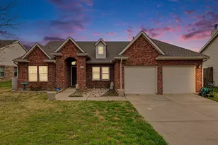 3509 Mustang Dr, Denton, TX 76210 - Photo 1