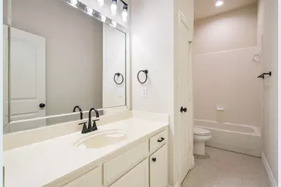 1806 E Branch Hollow Drive, Carrollton, TX 75007 - Photo 21