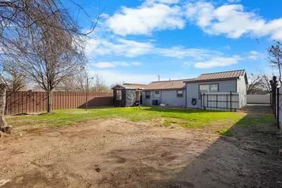 1409 18th Street, Bridgeport, TX 76426 - Photo 25