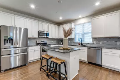 1320 Palm Springs Lane, Dallas, TX 75204 - Photo 11