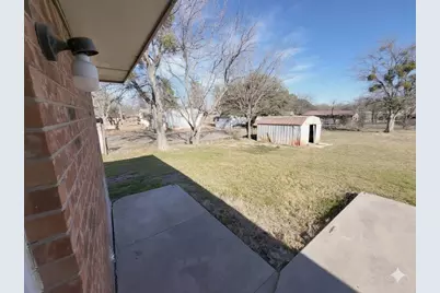 305 Sierra Vista Drive, Chico, TX 76431 - Photo 19