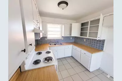 305 Sierra Vista Drive, Chico, TX 76431 - Photo 3