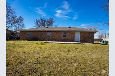 305 Sierra Vista Drive, Chico, TX 76431 - Photo 15