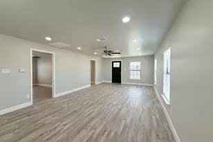 847 E Powell Ave, Fort Worth, TX 76104 - Photo 7