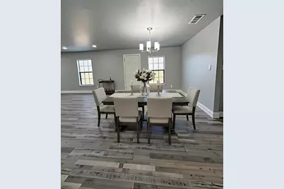 847 E Powell Avenue, Fort Worth, TX 76104 - Photo 5