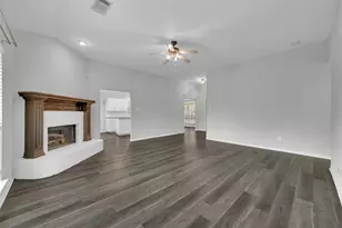 1021 Mark Twain Dr, Allen, TX 75002 - Photo 17