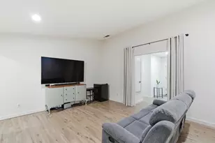 1008 Royal Ln, Graham, TX 76450 - Photo 9