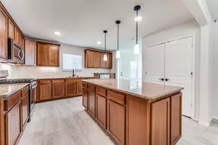 7613 Heritage Dr, Little Elm, TX 76227 - Photo 7