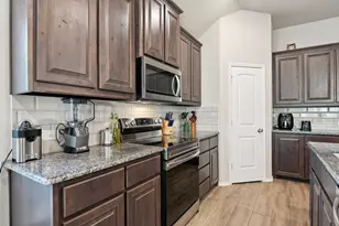 748 Long Iron Dr, Fort Worth, TX 76108 - Photo 11