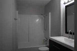 2443 N Graham Dr, Arlington, TX 76013 - Photo 23