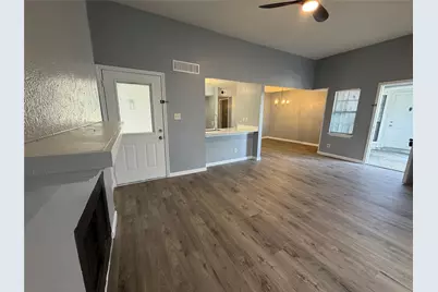 3040, 3042 Navarro Lane, Grand Prairie, TX 75052 - Photo 3