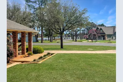 742 Kiowa Drive W, Gainesville, TX 76240 - Photo 3