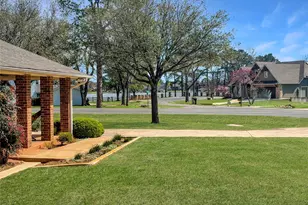 742 Kiowa Dr W, Gainesville, TX 76240 - Photo 3