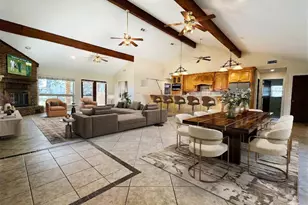 742 Kiowa Dr W, Gainesville, TX 76240 - Photo 5