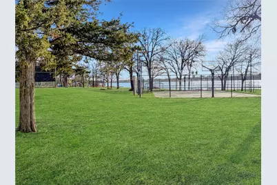 742 Kiowa Drive W, Gainesville, TX 76240 - Photo 29