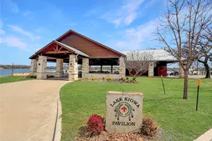 742 Kiowa Dr W, Gainesville, TX 76240 - Photo 23