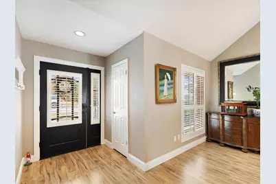 2723 Belmeade Drive, Carrollton, TX 75006 - Photo 3