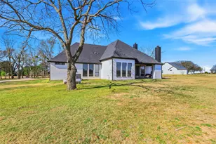 8301 County Rd 204, Grandview, TX 76050 - Photo 31