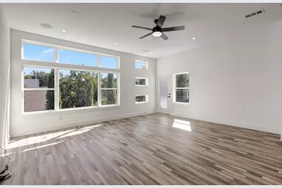 521 Melba Street #101, Dallas, TX 75208 - Photo 5