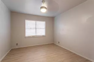 604 Oakwood Ave, Hurst, TX 76053 - Photo 19