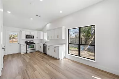 6301 Meadow Glen Drive, Arlington, TX 76018 - Photo 7