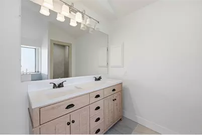 6301 Meadow Glen Drive, Arlington, TX 76018 - Photo 15