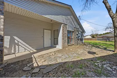 6301 Meadow Glen Drive, Arlington, TX 76018 - Photo 21