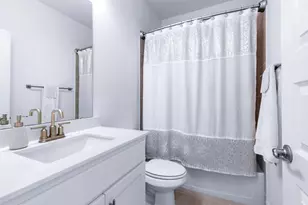 8128 Ardmore Ct, Dallas, TX 75231 - Photo 23