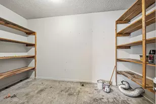 502 S 8th St, Valley Mills, TX 76689 - Photo 31