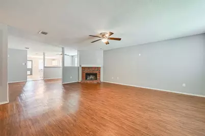 8406 Beachplum Way, Arlington, TX 76002 - Photo 5