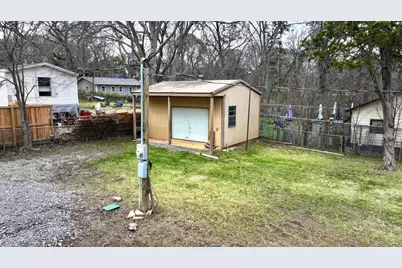 203 Preston Shores Drive, Pottsboro, TX 75076 - Photo 5