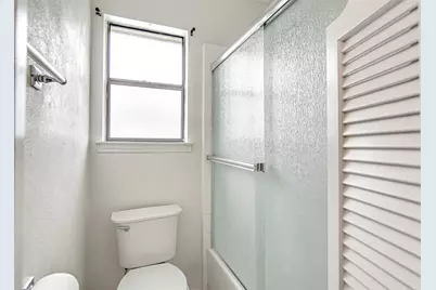 1003 Hyde Park Boulevard, Cleburne, TX 76033 - Photo 23