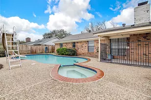 1003 Hyde Park Blvd, Cleburne, TX 76033 - Photo 27