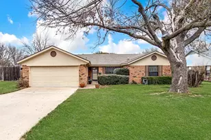 1003 Hyde Park Blvd, Cleburne, TX 76033 - Photo 1