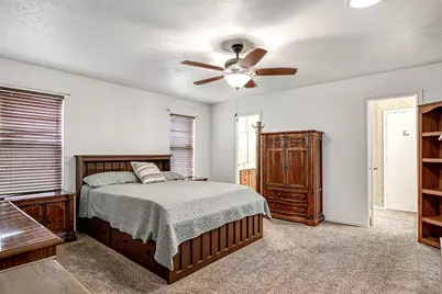 1003 Hyde Park Boulevard, Cleburne, TX 76033 - Photo 15